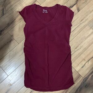Thyme maternity t shirt med burgundy